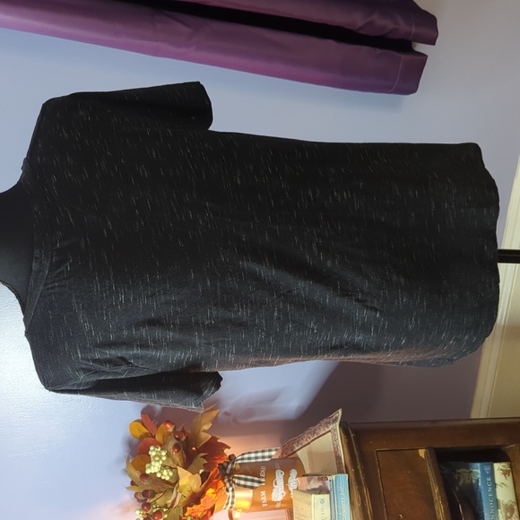 Old Navy Relaxed Tee Sz L - Picture 3 of 4